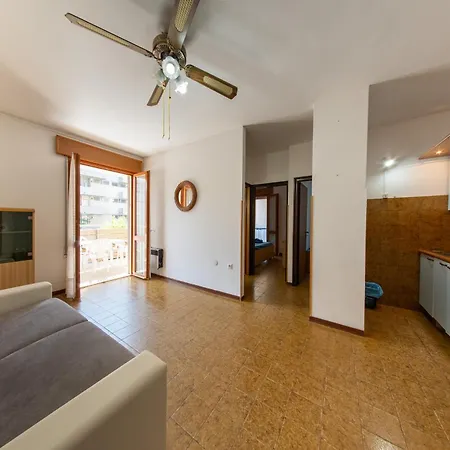 Two Steps From The Sea Puccini Seahouse شقة *